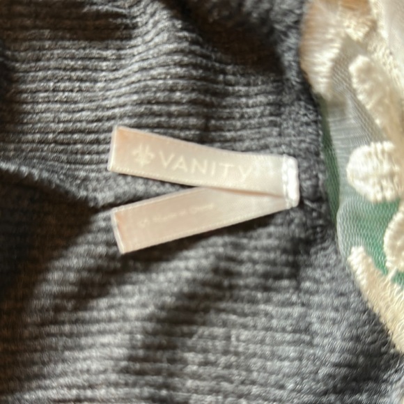 Vanity Gray Ribbed Dress - Picture 4 of 4